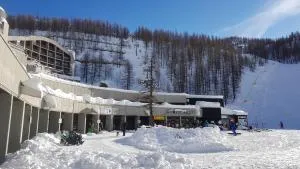 Cielo Alto Ski House - 布勒伊-切尔维尼亚