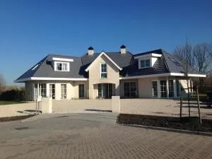Luxe prive-kamer - studio in villa aan zee, Dishoek, vernieuwd - Koudekerke