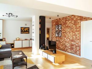 Central Modern Design Apartment