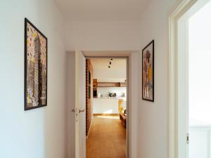 Central Modern Design Apartment