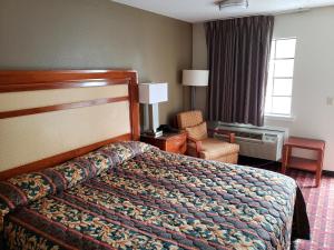 Peach Tree Inn image 9