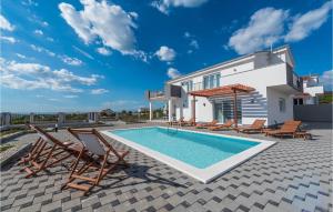 Gorgeous Home In Debeljak With Wifi