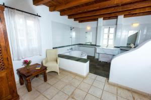 Villa Clarissa & Carmel View