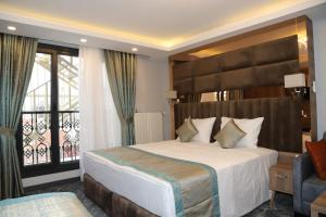 Grand Kavi Hotel