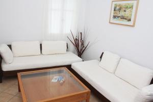 Aiolos Hotel Irakleia-Island Greece