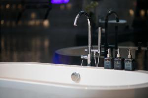 Genesis Luxury Regal Cruise by Premier Group