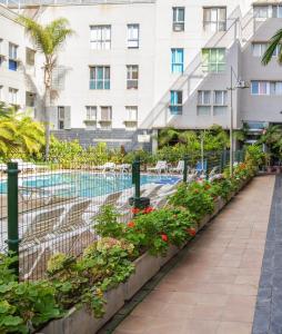 APARTAMENT SARDINA NEAR THE BEACH WITH POOL AND WIFI e