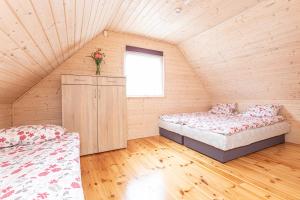 Domki Miłe z basenem - Lubiatowo