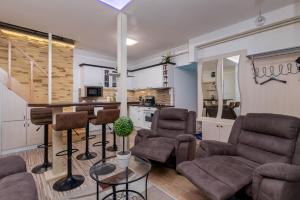 Fireworks Rakoczi - FREE PARKING - 3 BEDROOMS - 2 BATHROOMS