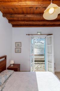 Elegant overseas property Tinos Greece