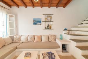 Elegant overseas property Tinos Greece