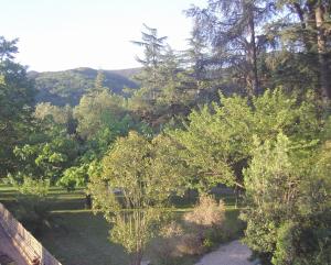 Sejours chez l'habitant Villa Les Martinets - Piscine et Jacuzzi-Voie Verte Passa Pais-Gorges d'Heric-Massif du Caroux-Chambre d'hote : photos des chambres