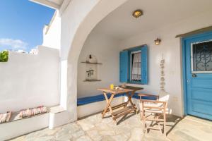 Elegant overseas property Tinos Greece