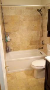 Holiday Home room in Historic 2BR Townhouse + LOFT + STUDIO on Queen ST