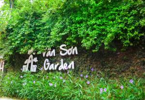 Van Son Garden