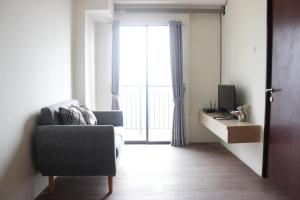 Premium 2BR Tamansari Panoramic Apartment By Travelio