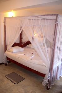 Shanthi Beach Resort