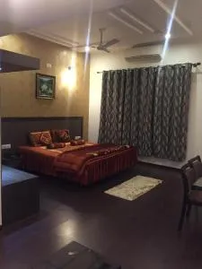 RG Hotels and Resort - Mālūr