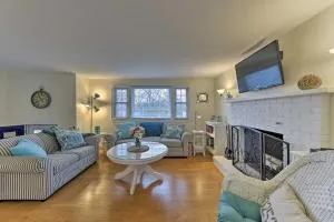 East Wareham Home with Pond Access and Private Dock - Riverside