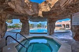 Lovely Lady Lake Home with Resort Amenities and Lanai! - Weirsdale