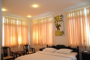 Suite Tiêu Chuẩn Hướng Thành Phố (Standard Suite City View)