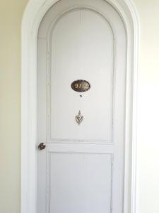 The Castell Condo by Nutthiwan room 912 and 921