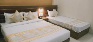 Hotel Crystal Luxury Inn- Bandra