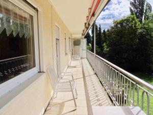 Moderne Ferienwohnung nahe SWR und Golfplatz