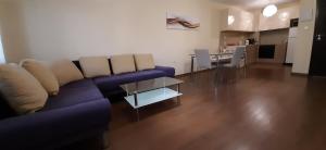 HostEx Trinity Apartment