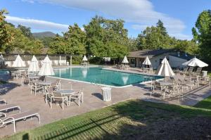 One-Bedroom Apartment room in 764 Cottages at Silverado condo