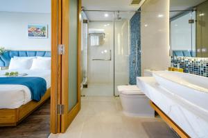 Bathroom, San Marino Boutique Danang in Da Nang