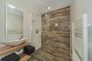 LOVELY APARTMENT CLOSE TO A BIG SHOPPING MALL