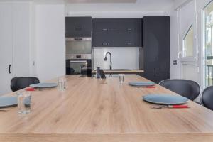 LOVELY APARTMENT CLOSE TO A BIG SHOPPING MALL