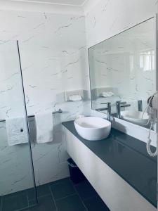 Branxton House Motel