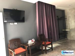 Relax Resort