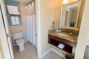 King Studio with Fireplace room in Union Bluff Hotel