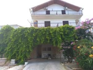 Apartmani Ružmarin - Seget Donji, Trogir