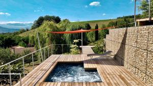 Sejours chez l'habitant Suites & Balneo chez l'habitant - Vue panoramique sur le Vercors : photos des chambres