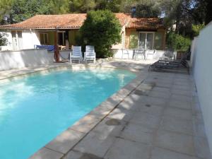 Maisons de vacances Comfortable Holiday Home in Fayence with Private Swimming Pool : photos des chambres