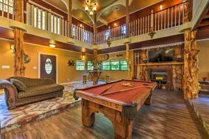 Spacious Conroe Home with Foosball and Pool Table! - Woodloch
