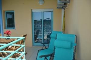 Beautiful Apartment In Albufeira Marina