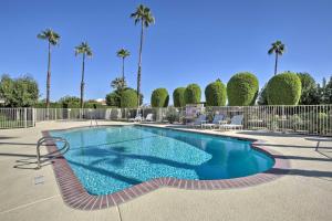 Condo with Mountain Views-3mi to DT Palm Springs