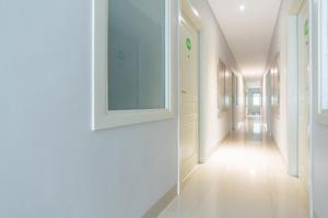 RedDoorz Plus At Harvest Inn Panakkukang