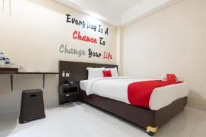 RedDoorz Plus At Harvest Inn Panakkukang - 马卡萨