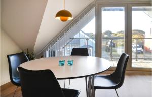 Gorgeous Apartment In Vejers Strand