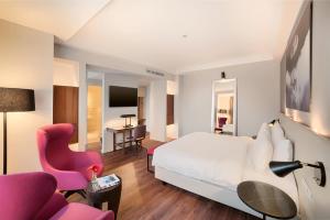 Junior Suite room in Radisson Blu Hotel Milan