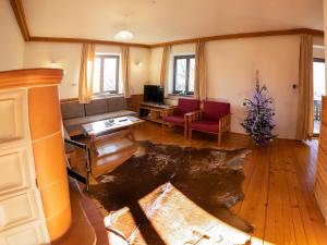 Magical Family Home 84