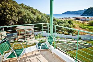 Aselinos Villa Sleeps 6 with Pool Air Con and WiFi Skiathos Greece