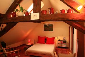 CHAMBRE DE CHARME PRES DE VEZELAY photo 24