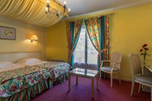 Hotels Hotel Mireille : Chambre Lits Jumeaux Confort